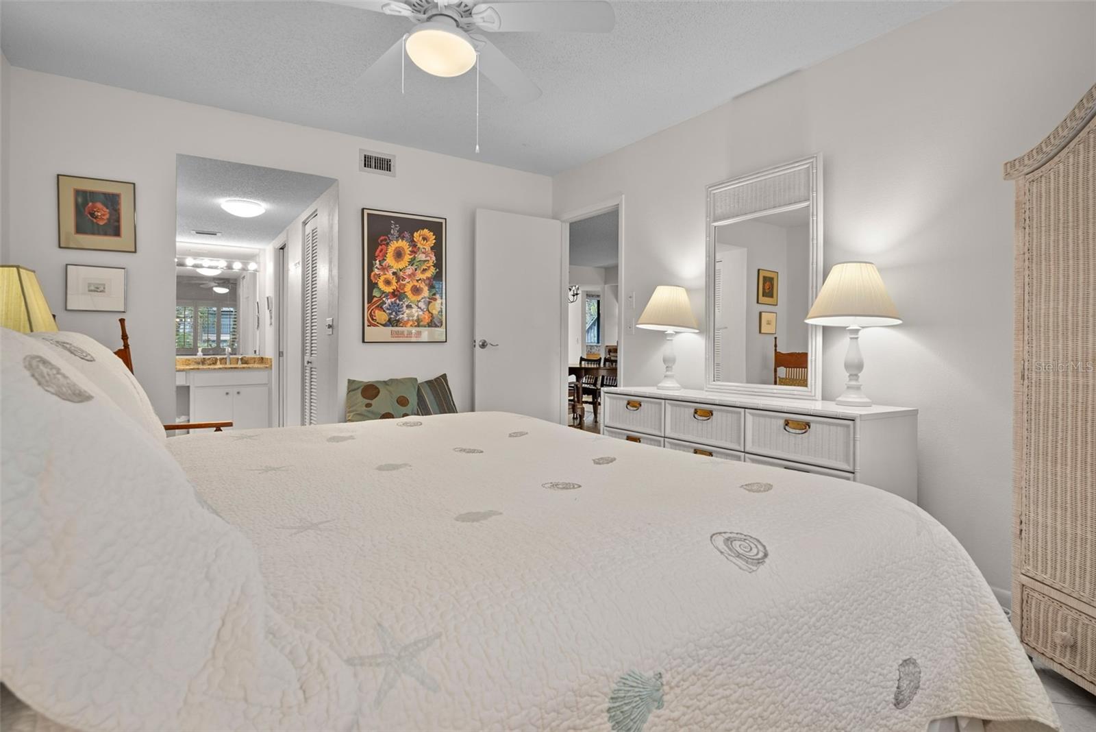 Image 21 of 51 For 1703 Pelican Cove Road 356