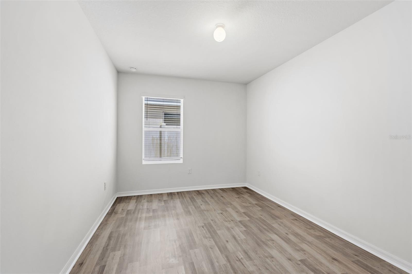 Image 21 of 39 For 184 Tierra Verde Way