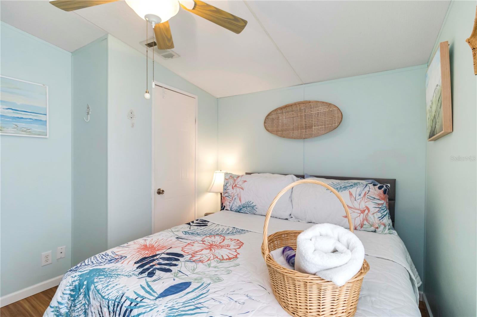 Image 16 of 27 For 10303 Burnt Store Road 230