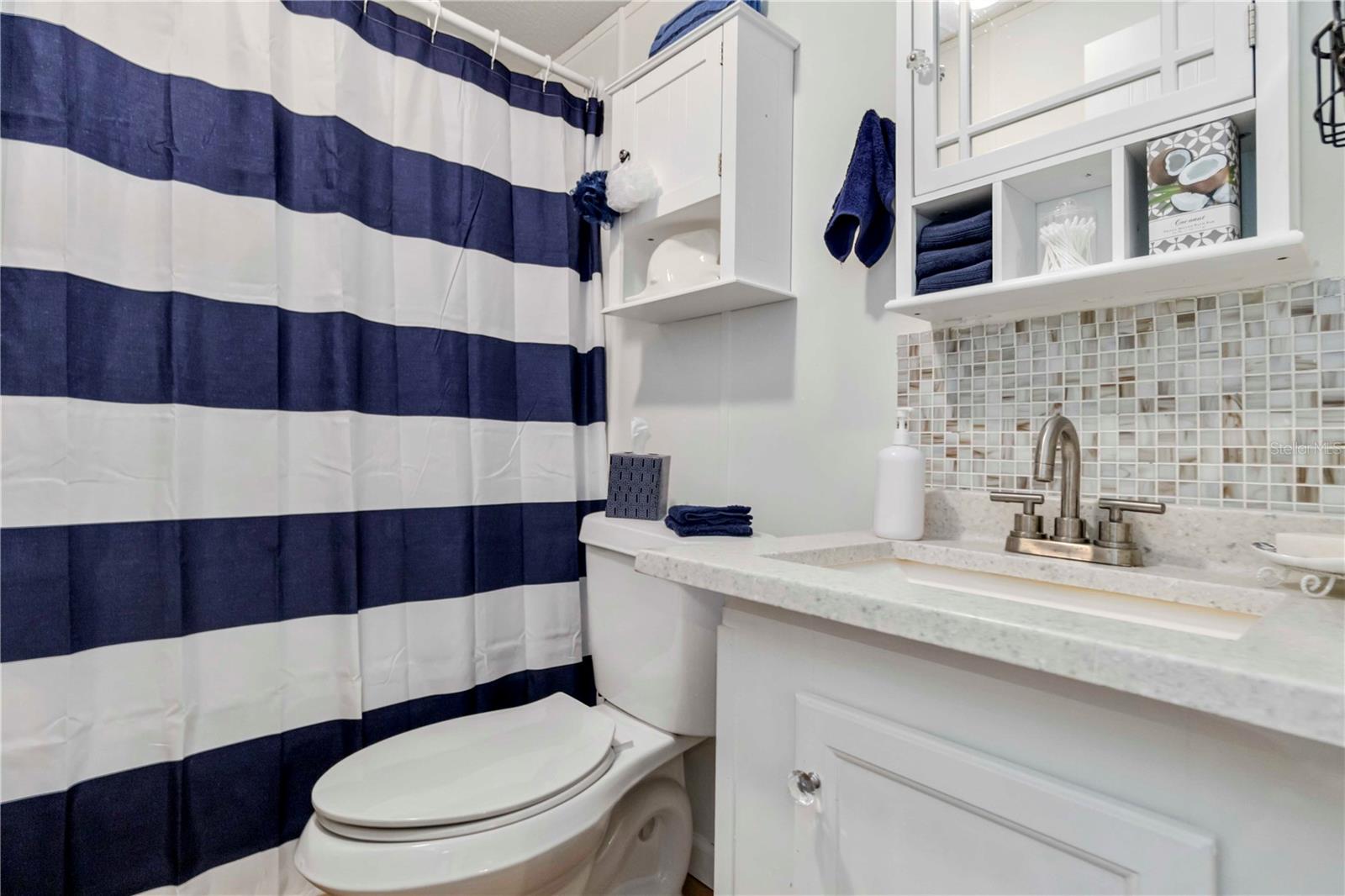 Image 18 of 27 For 10303 Burnt Store Road 230