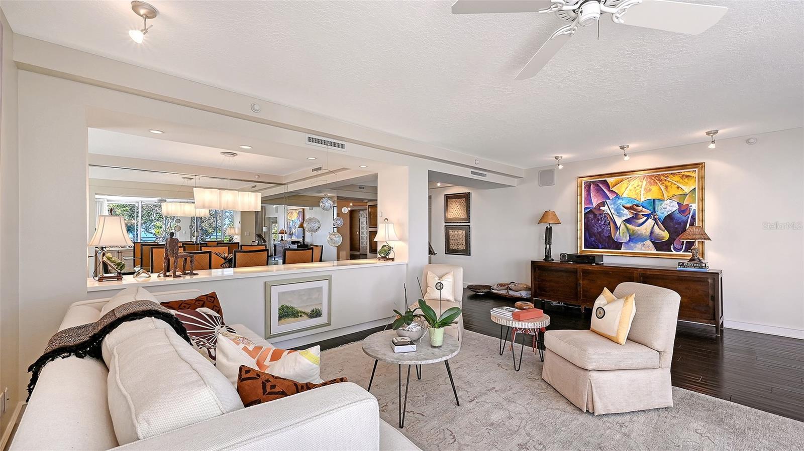 Image 24 of 76 For 2550 Harbourside Drive 324