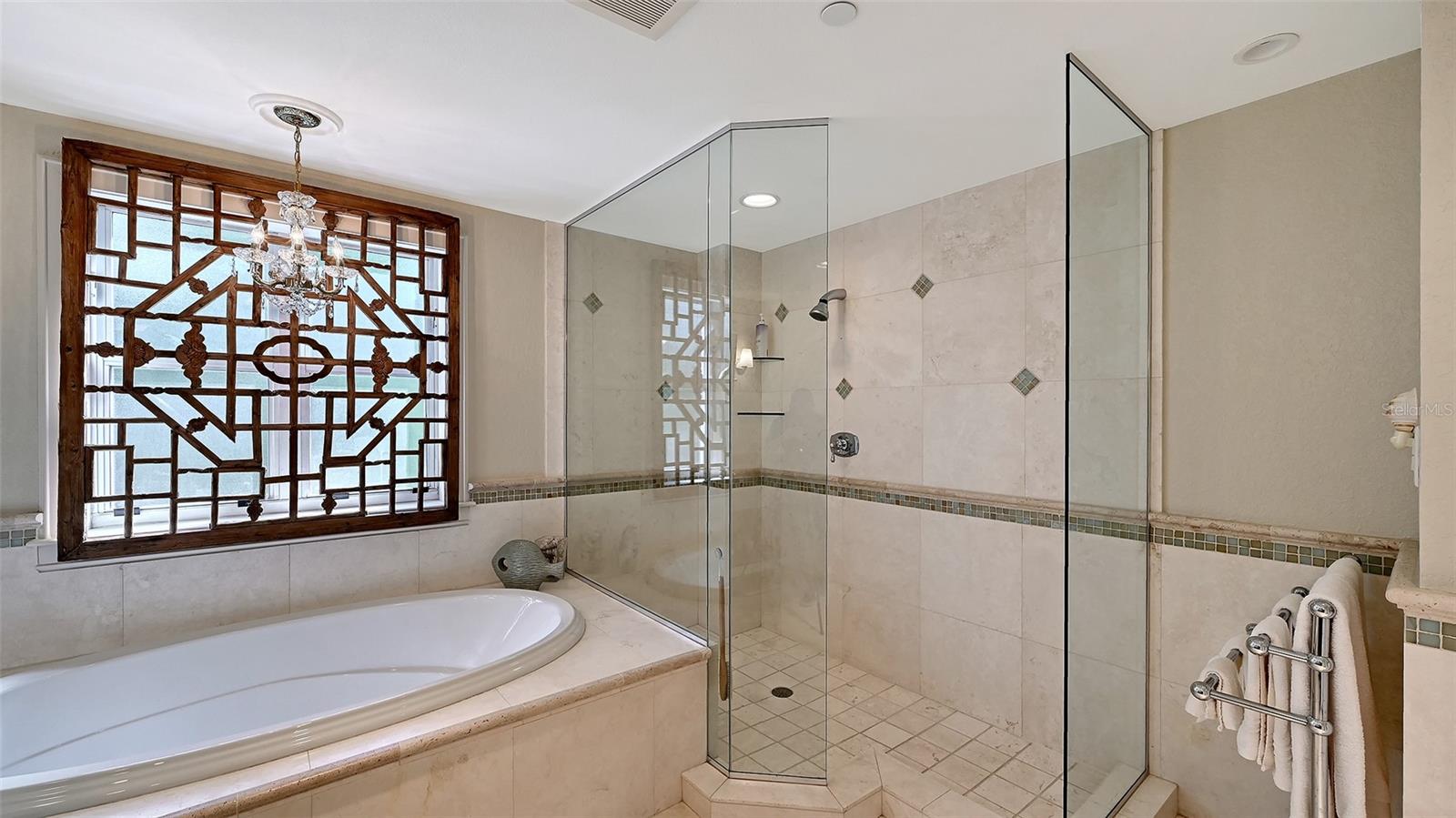 Image 38 of 76 For 2550 Harbourside Drive 324