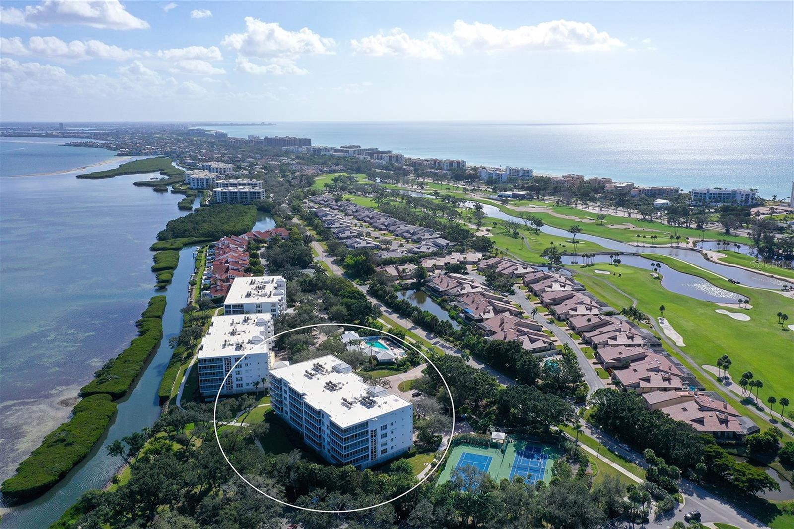 Image 45 of 76 For 2550 Harbourside Drive 324