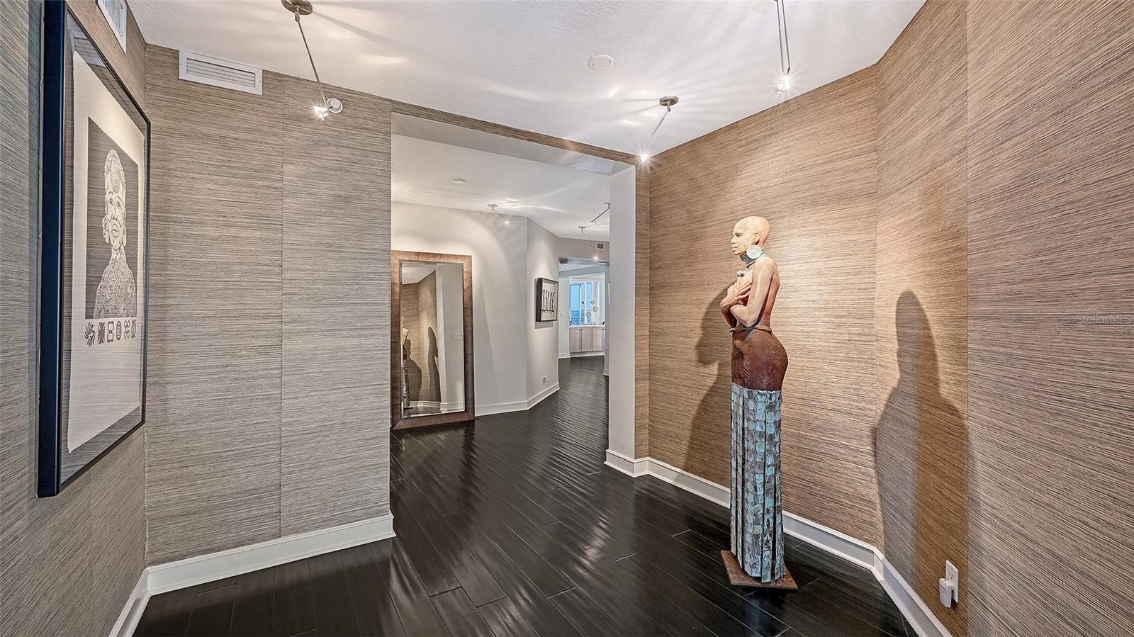 Image 5 of 76 For 2550 Harbourside Drive 324