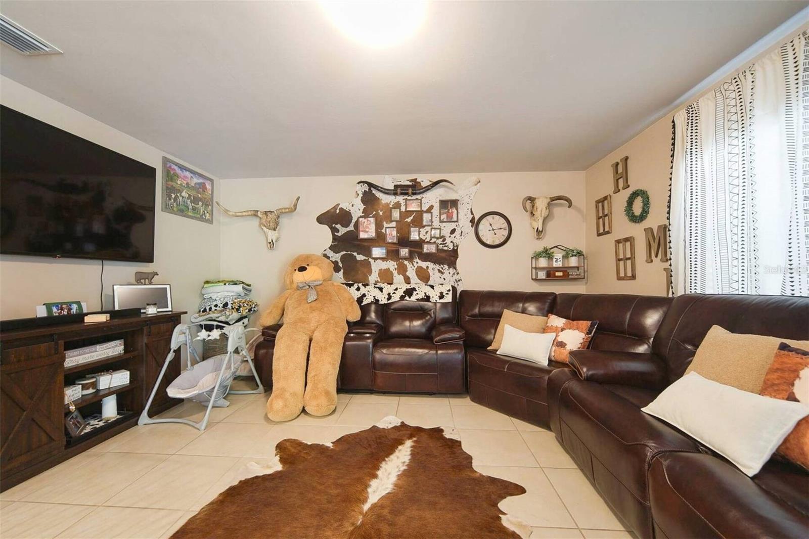 Image 11 of 28 For 8015 Sandalwood Circle