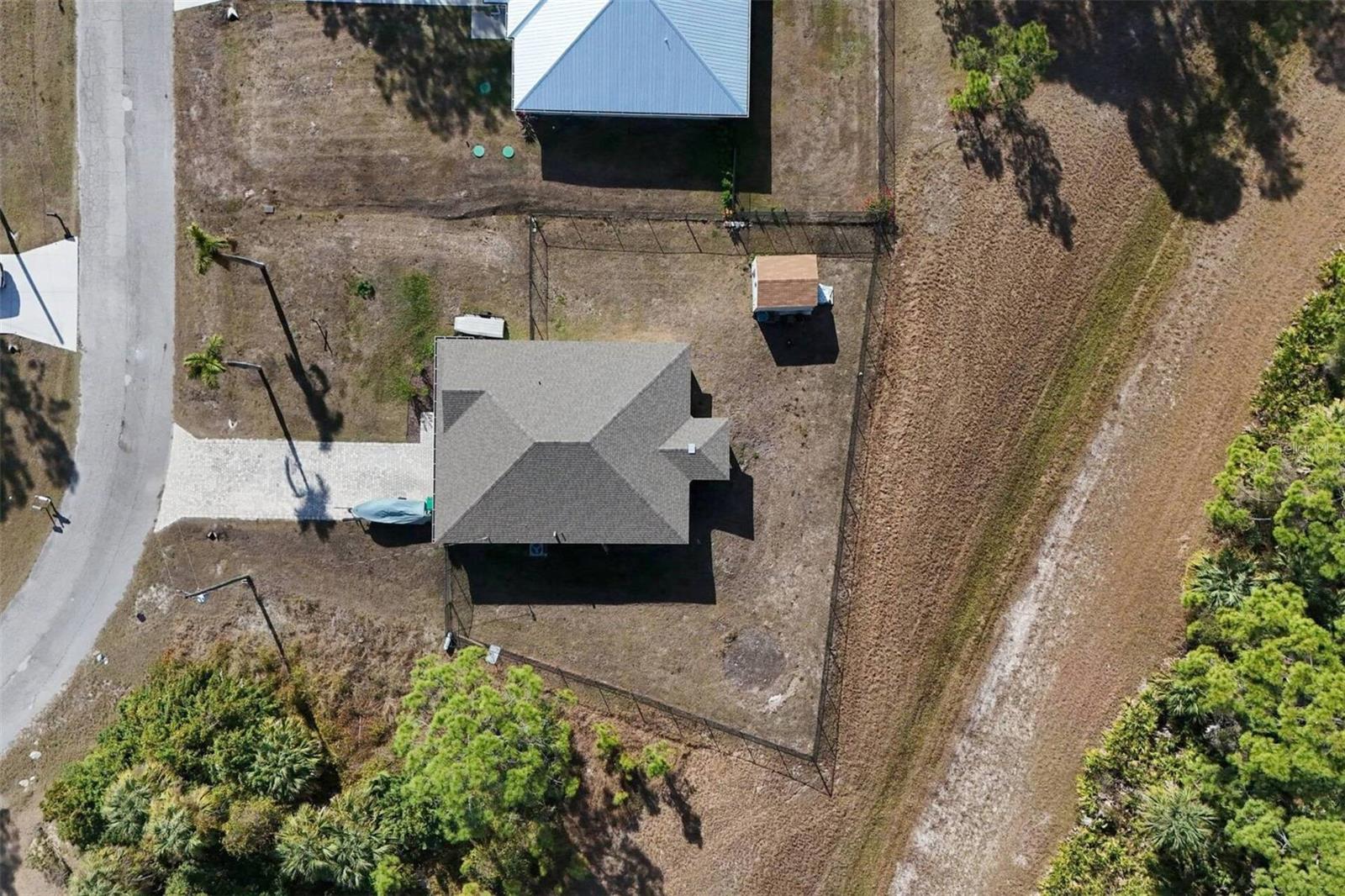 Image 7 of 28 For 8015 Sandalwood Circle