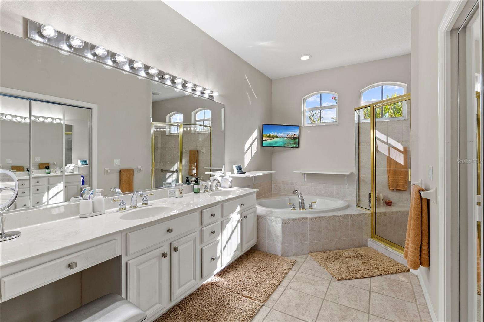 Image 12 of 24 For 11011 Water Lily Way