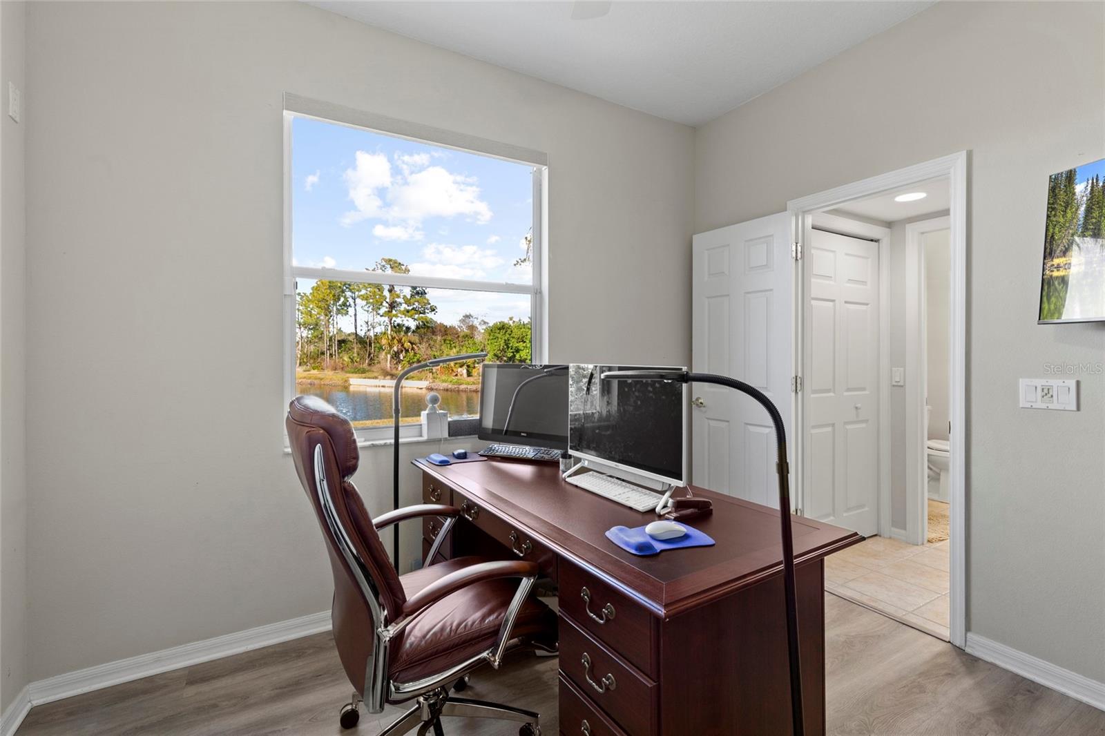 Image 16 of 24 For 11011 Water Lily Way