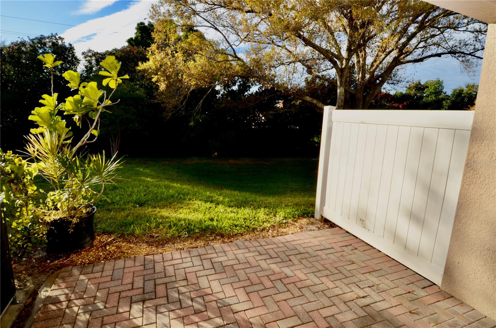 Image 20 of 25 For 1189 Grantham Drive