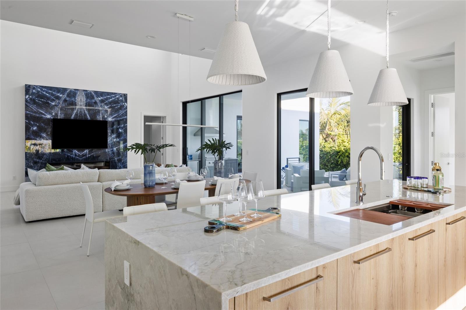 Image 10 of 47 For 1212 Center Place