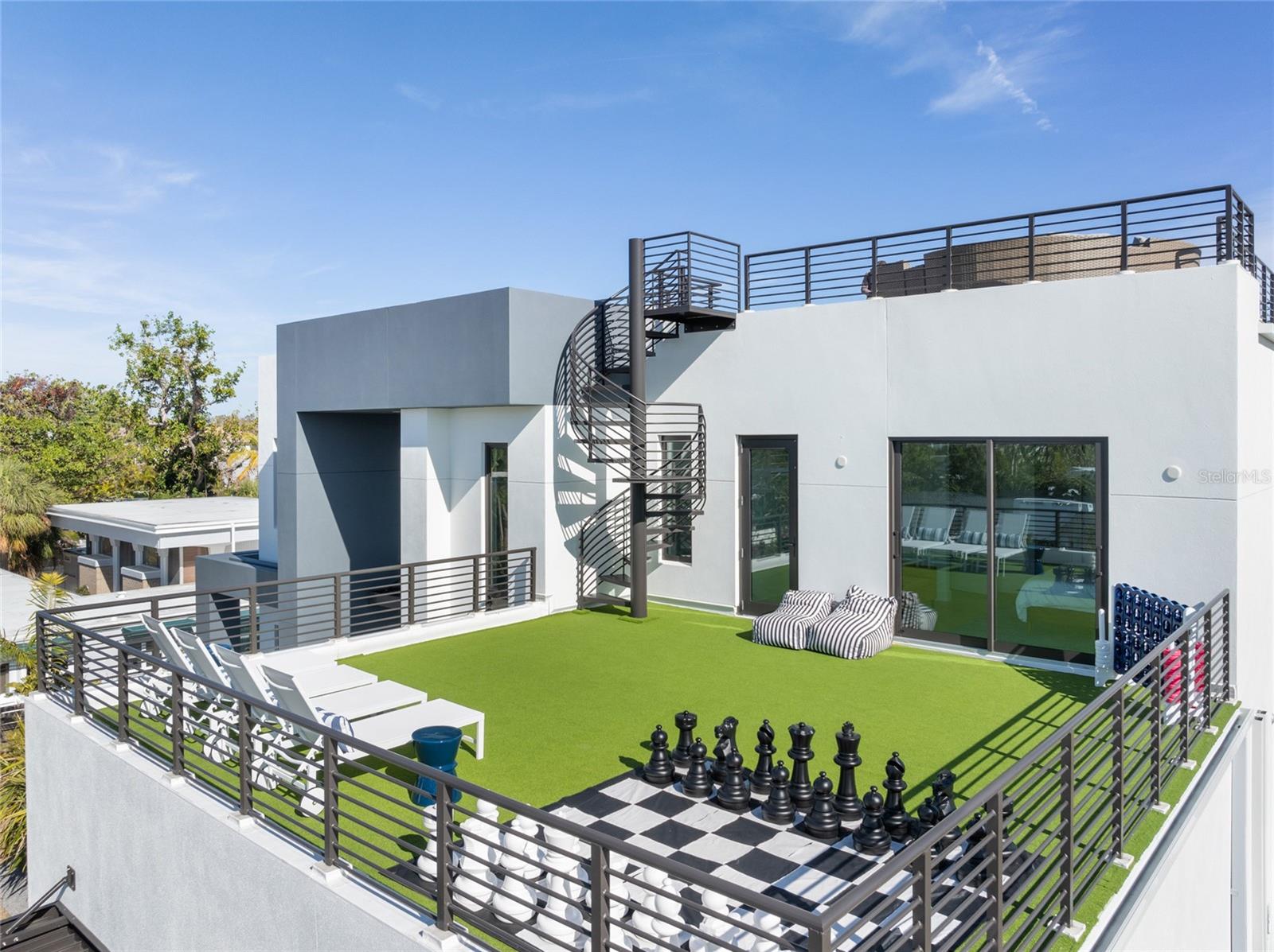 Image 34 of 47 For 1212 Center Place