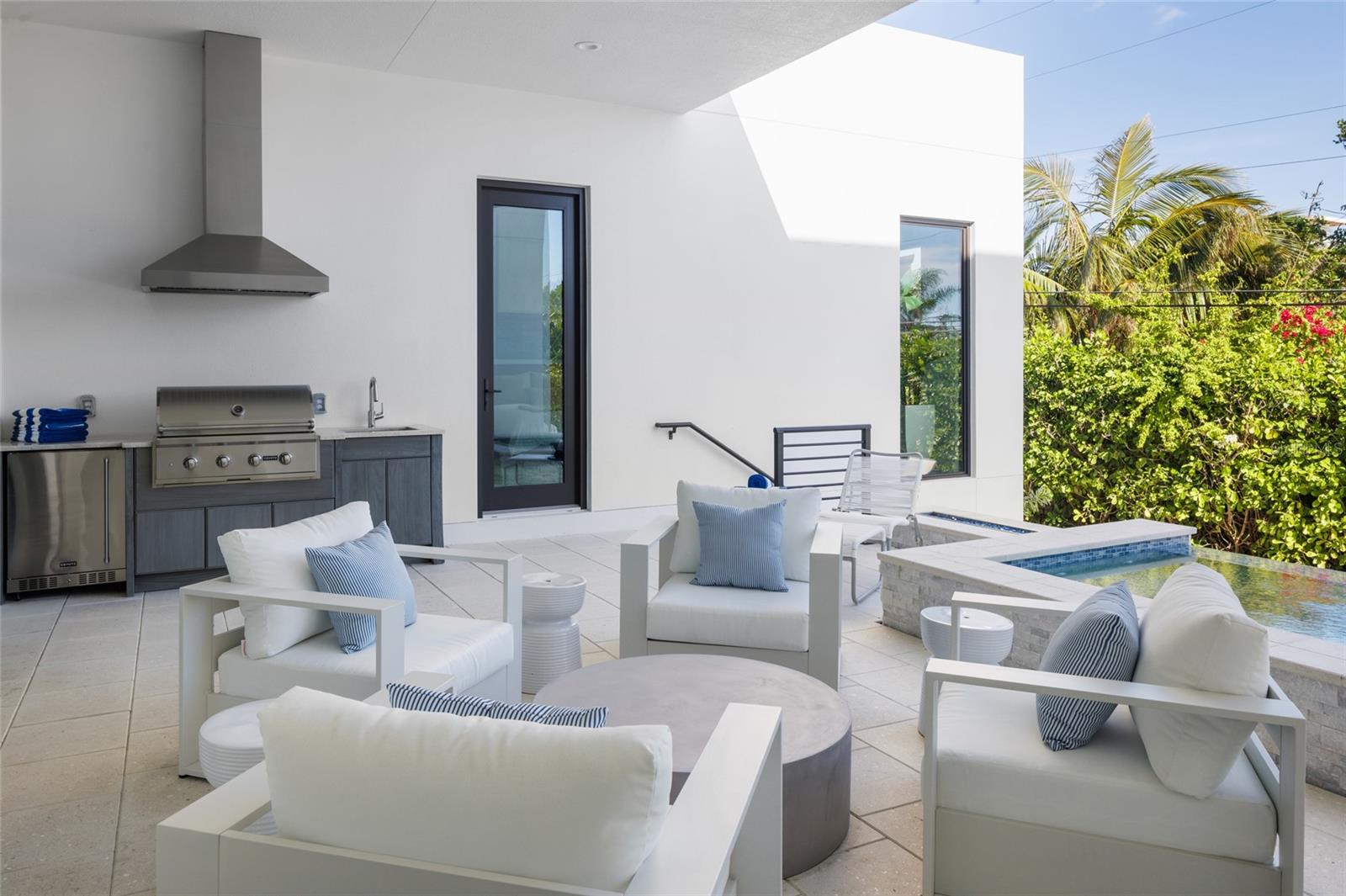 Image 37 of 47 For 1212 Center Place