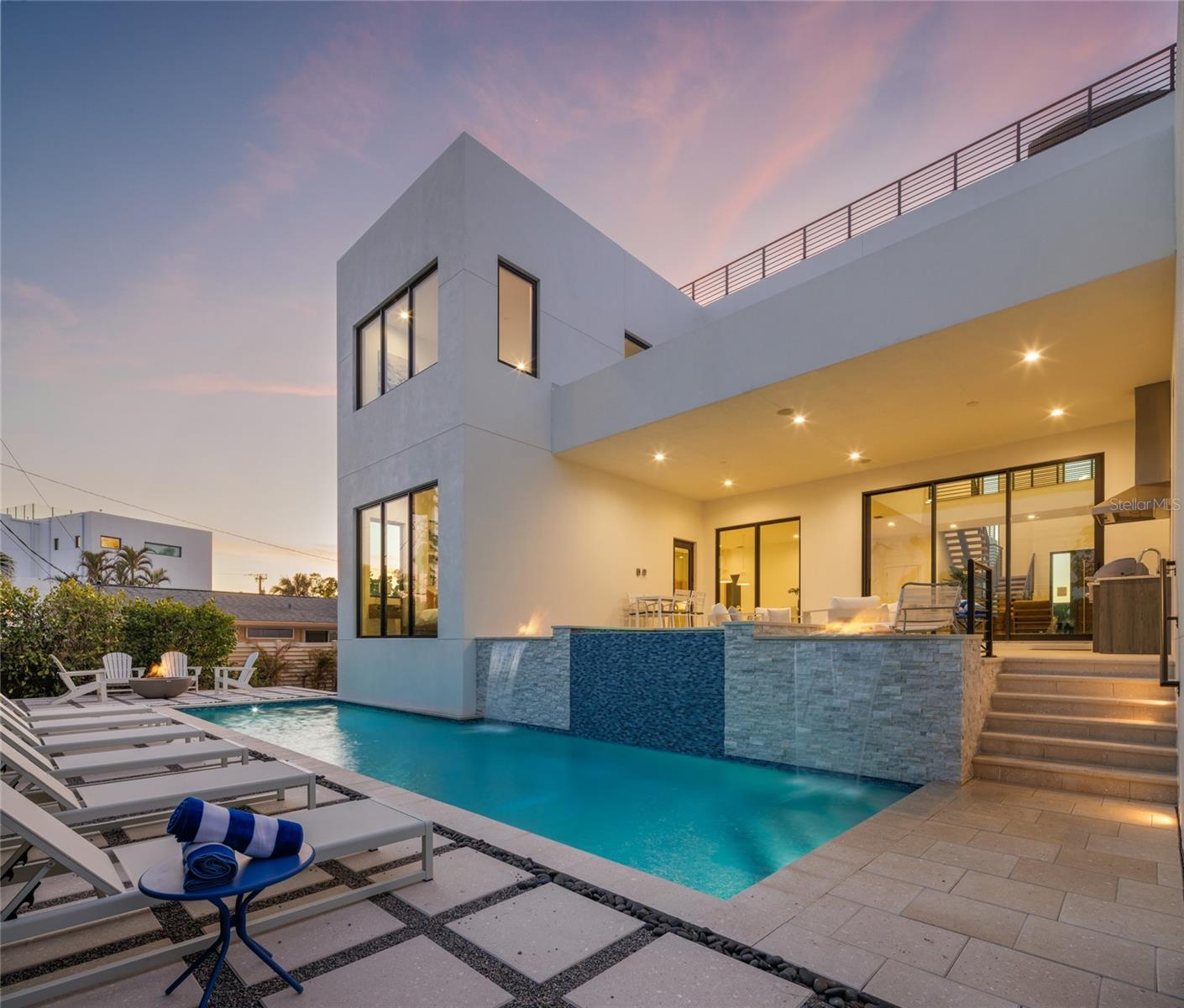 Image 40 of 47 For 1212 Center Place