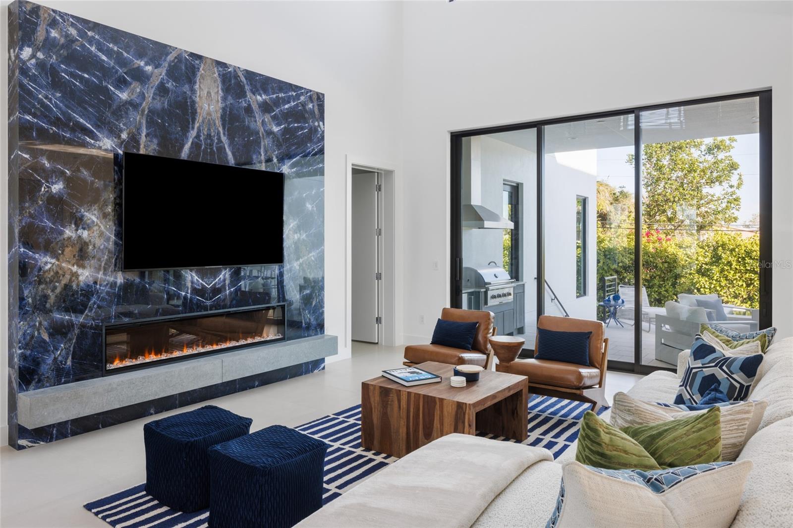 Image 6 of 47 For 1212 Center Place