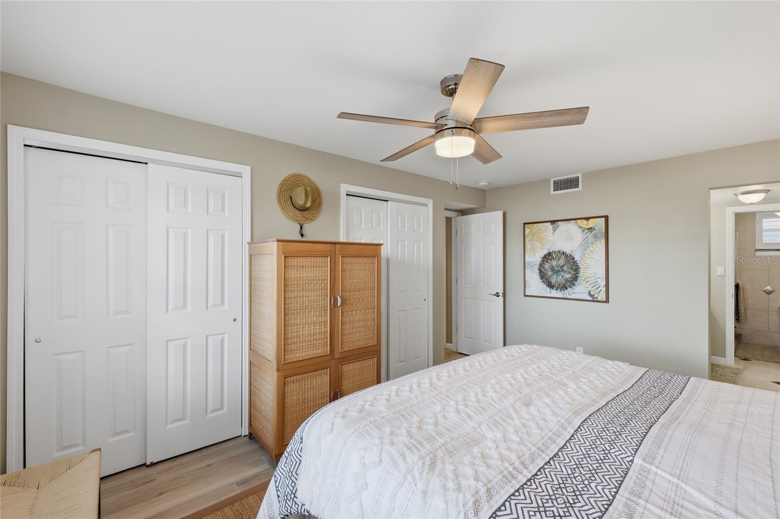 Image 14 of 60 For 4340 Falmouth Drive D104