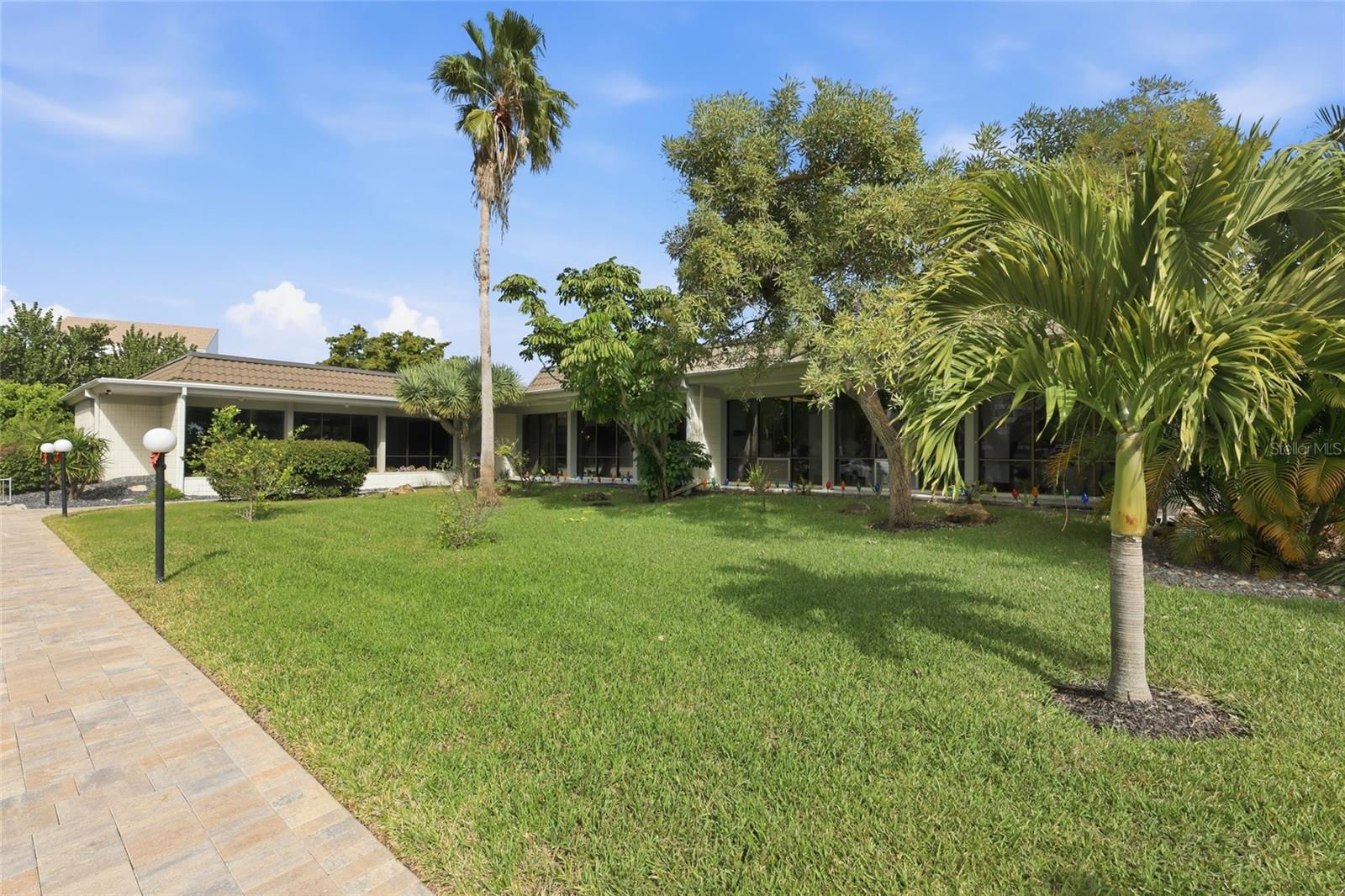 Image 35 of 60 For 4340 Falmouth Drive D104