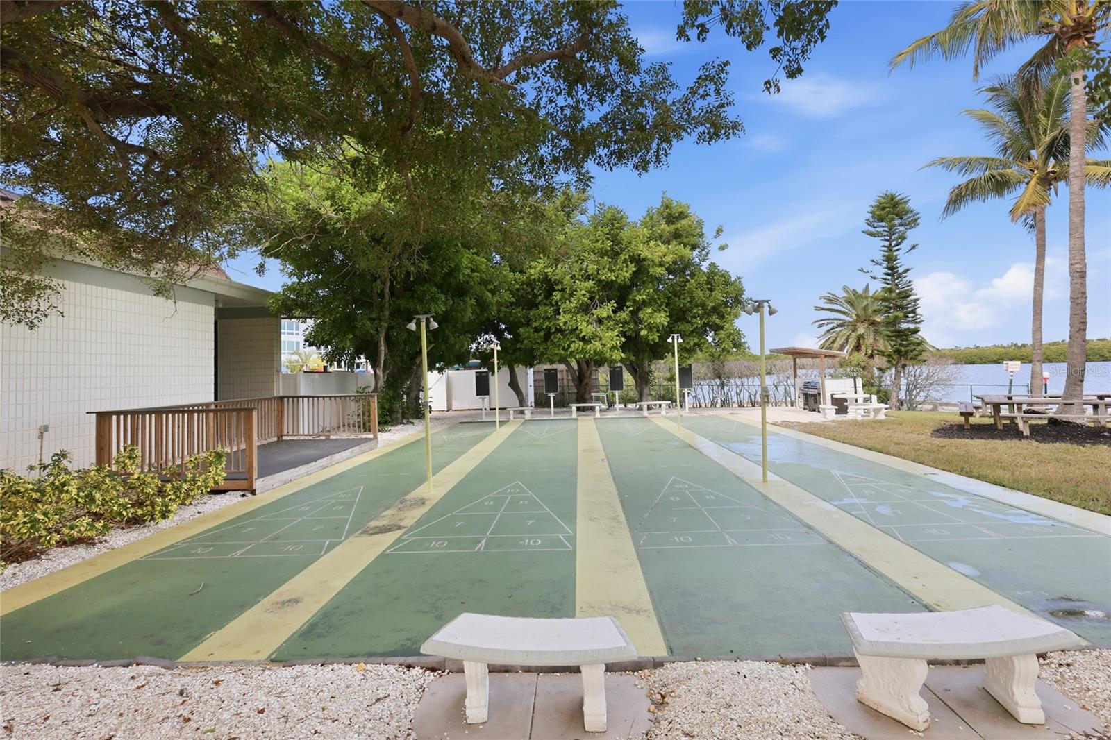 Image 39 of 60 For 4340 Falmouth Drive D104