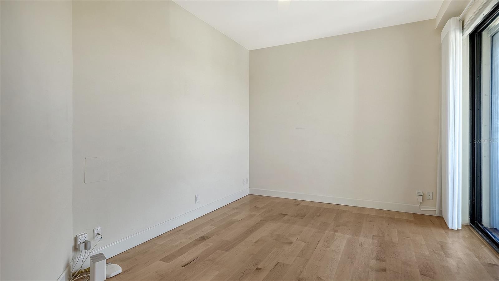 Image 19 of 80 For 2110 Harbourside Drive 558