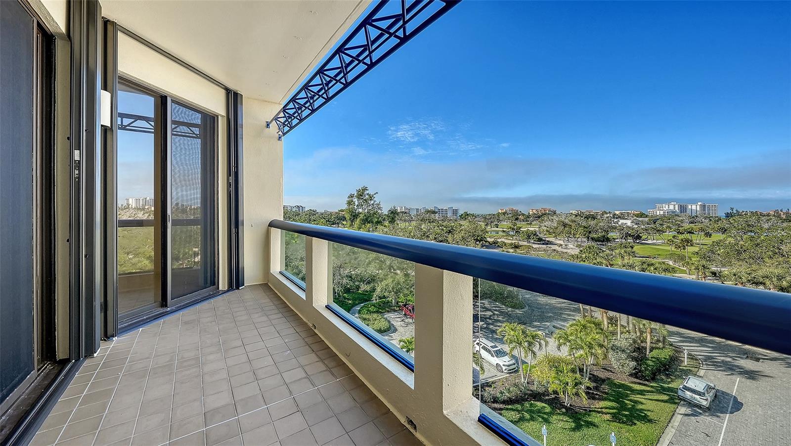 Image 25 of 80 For 2110 Harbourside Drive 558