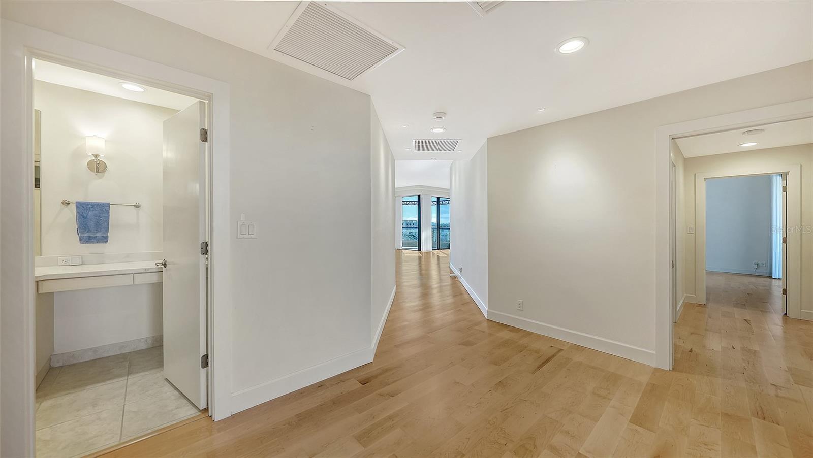 Image 30 of 80 For 2110 Harbourside Drive 558