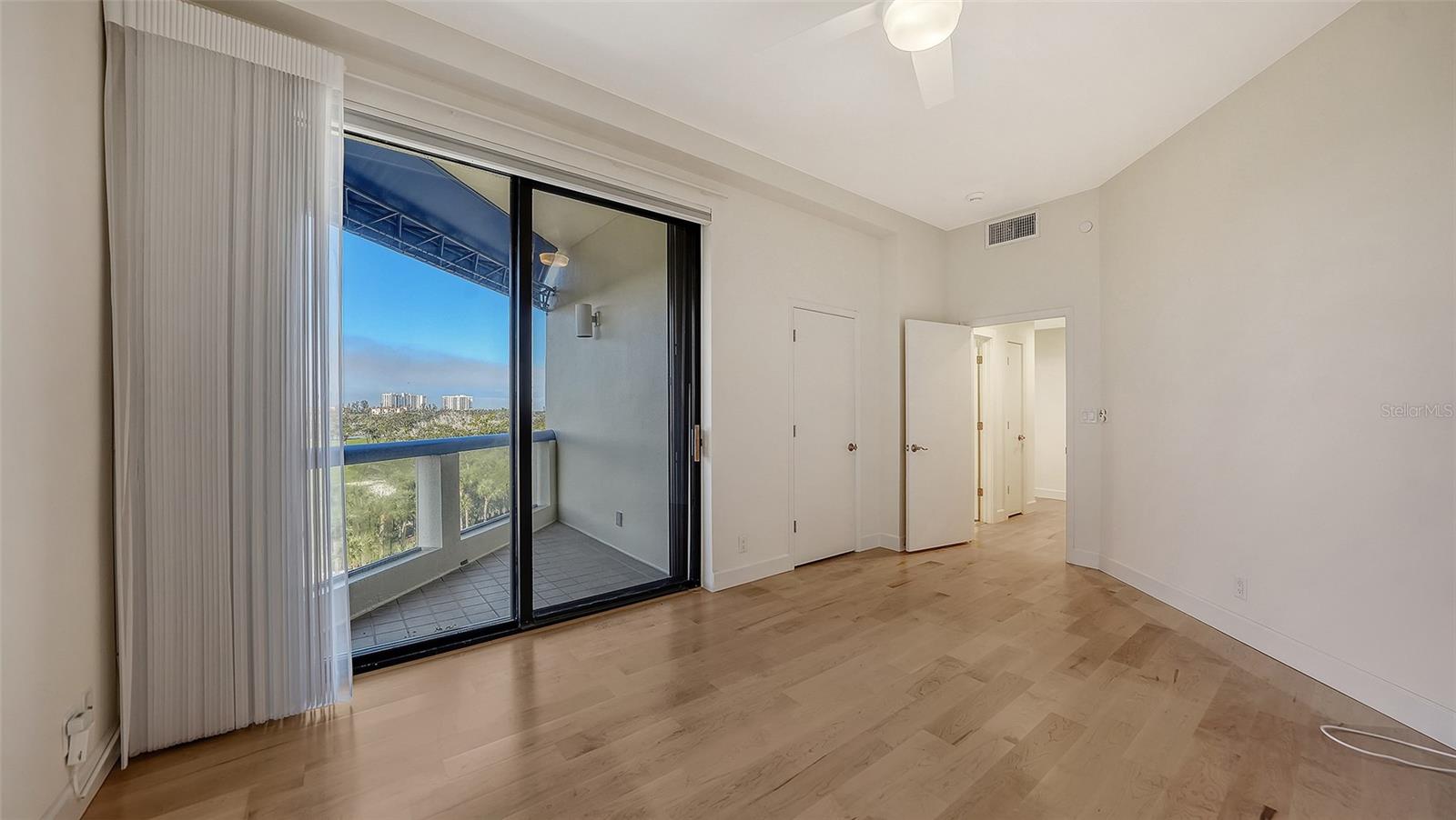 Image 38 of 80 For 2110 Harbourside Drive 558