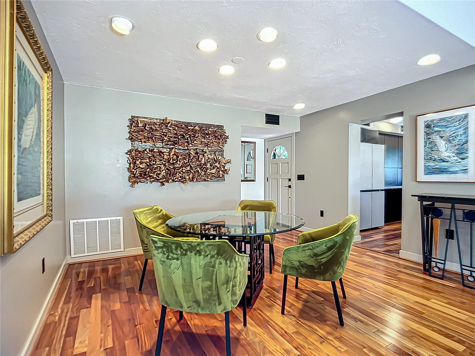 Image 4 of 65 For 1607 Boathouse Circle Ha216