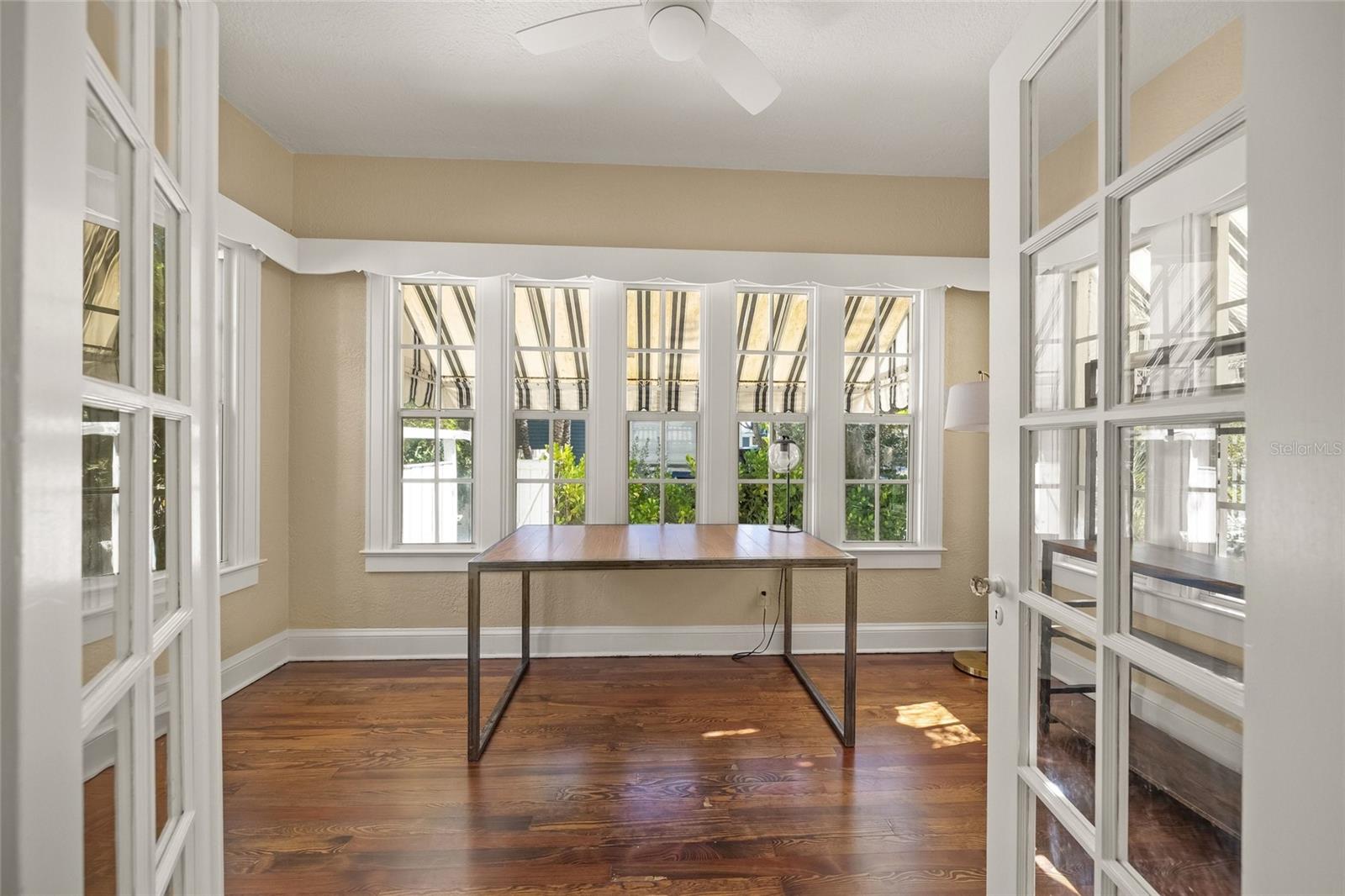 Image 19 of 35 For 1917 Bahia Vista Street