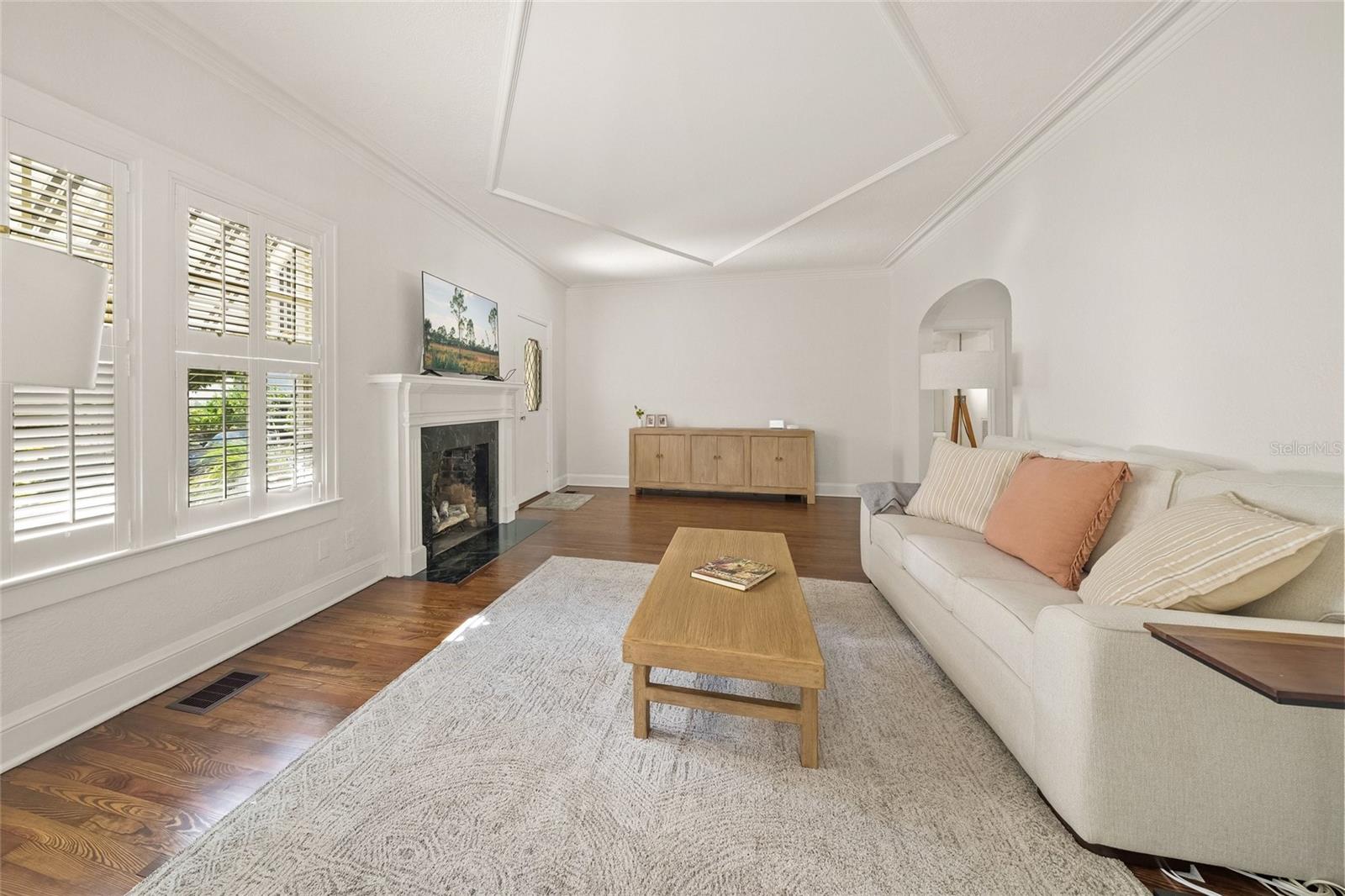 Image 6 of 35 For 1917 Bahia Vista Street