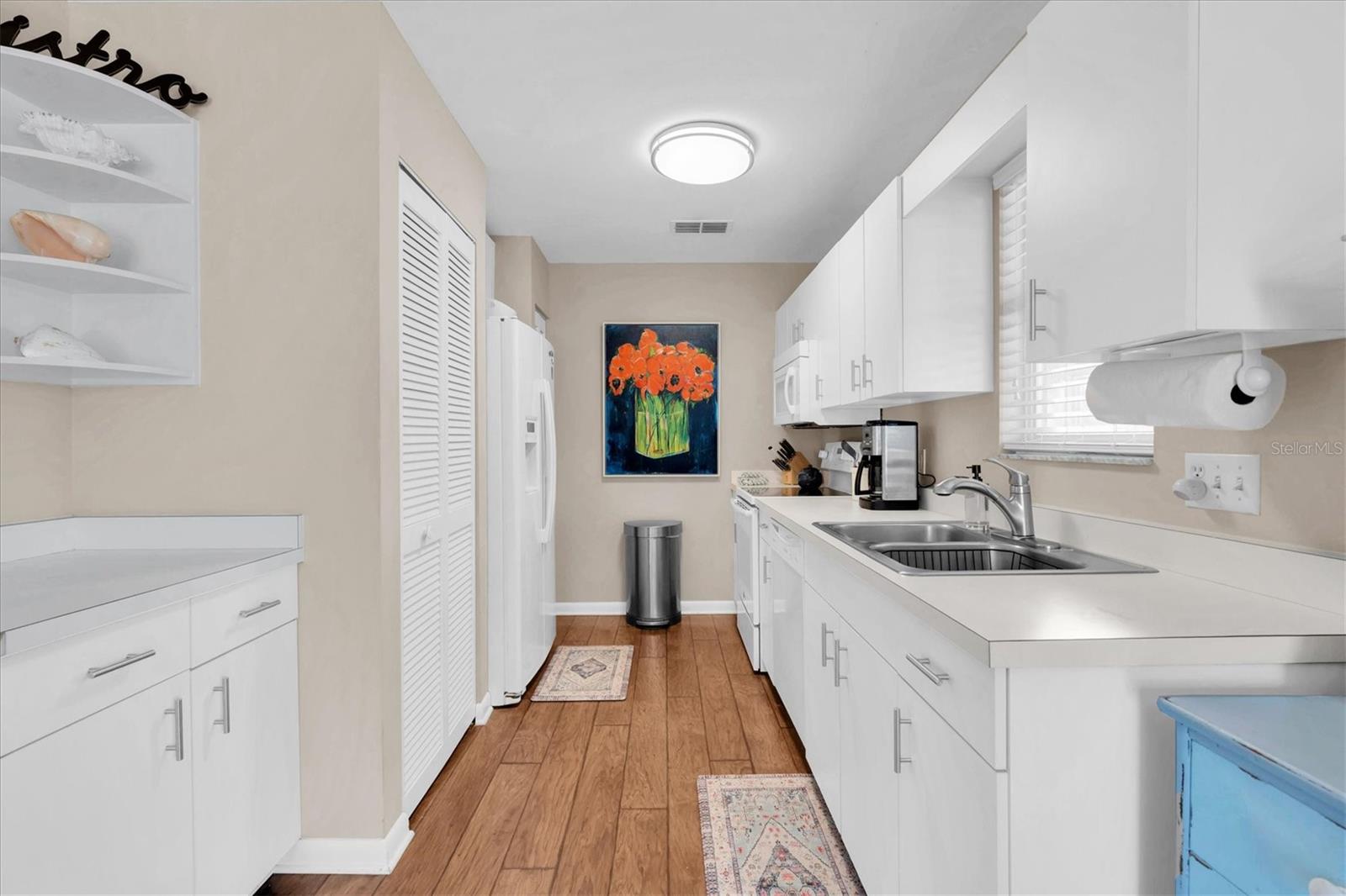 Image 12 of 40 For 6250 Holmes Boulevard 65