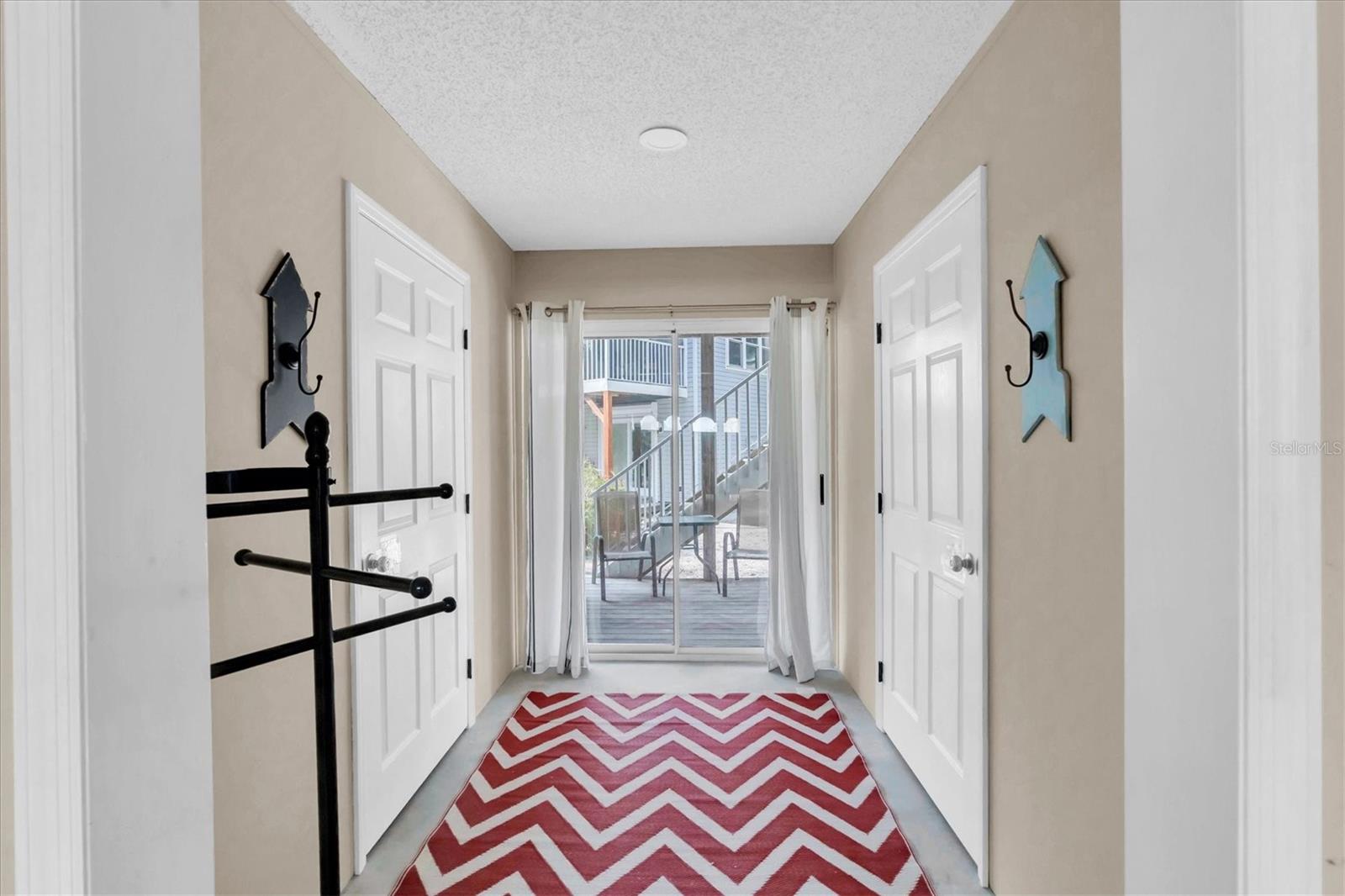 Image 28 of 40 For 6250 Holmes Boulevard 65