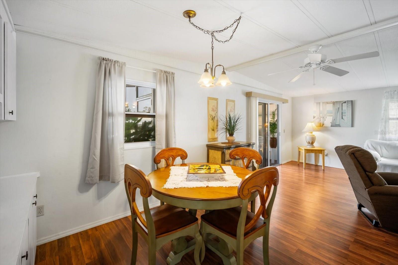 Image 13 of 36 For 5619 Bayshore Road 417