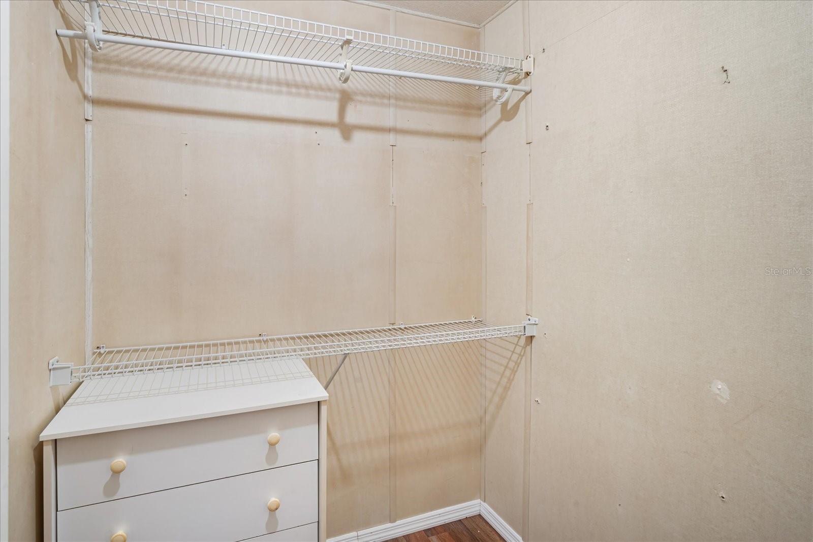 Image 18 of 36 For 5619 Bayshore Road 417