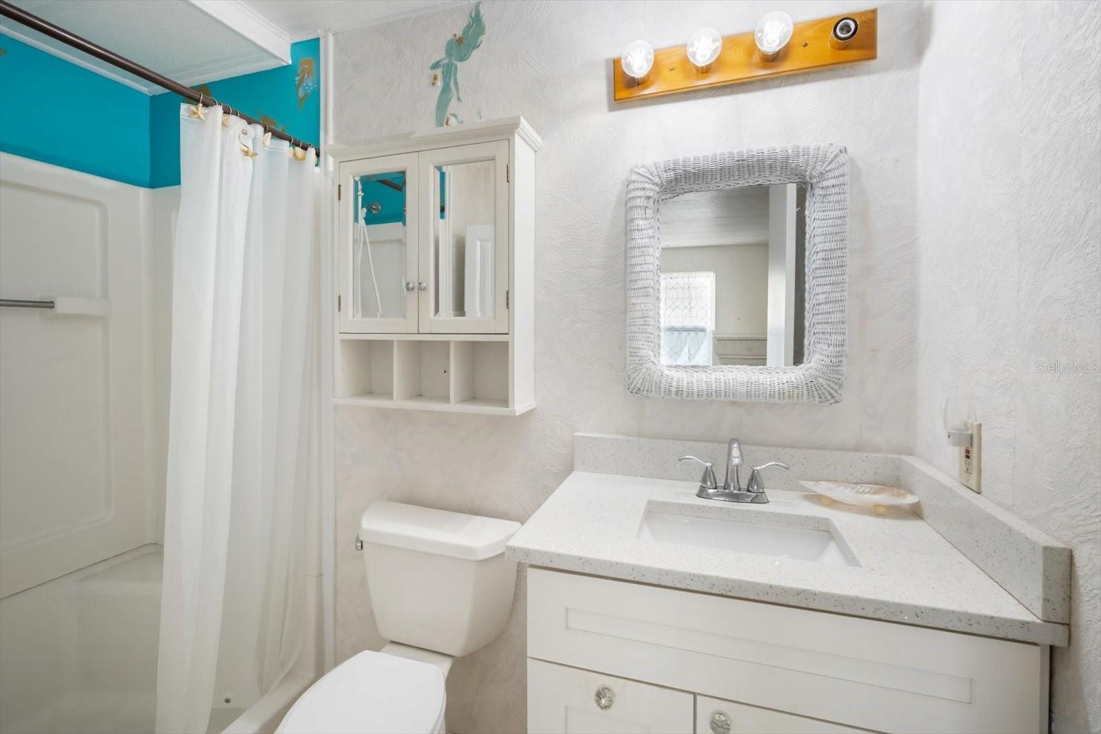 Image 23 of 36 For 5619 Bayshore Road 417