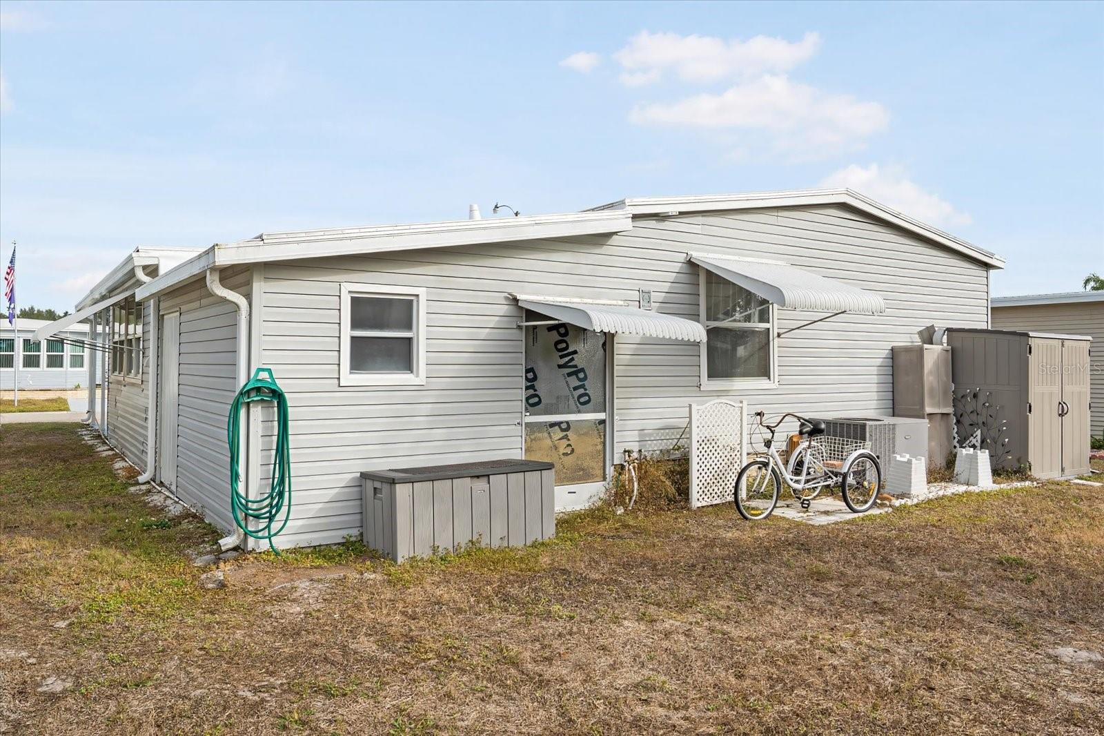 Image 4 of 36 For 5619 Bayshore Road 417