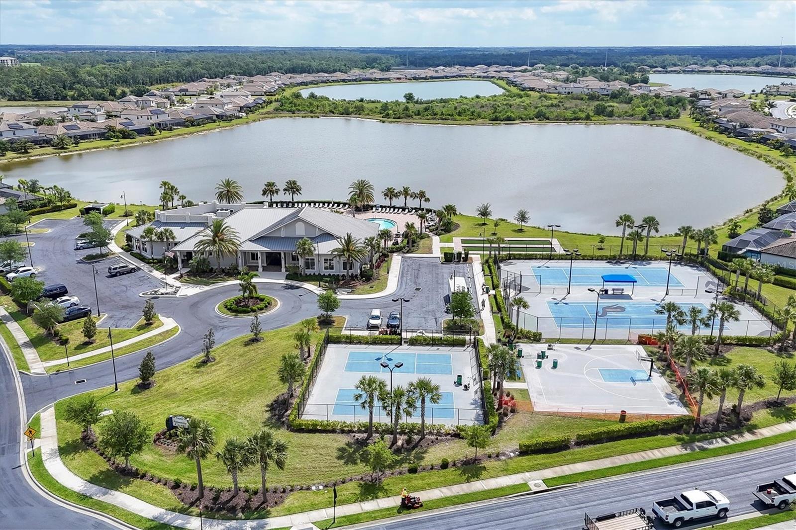 Image 48 of 66 For 18045 Polo Trail Trail