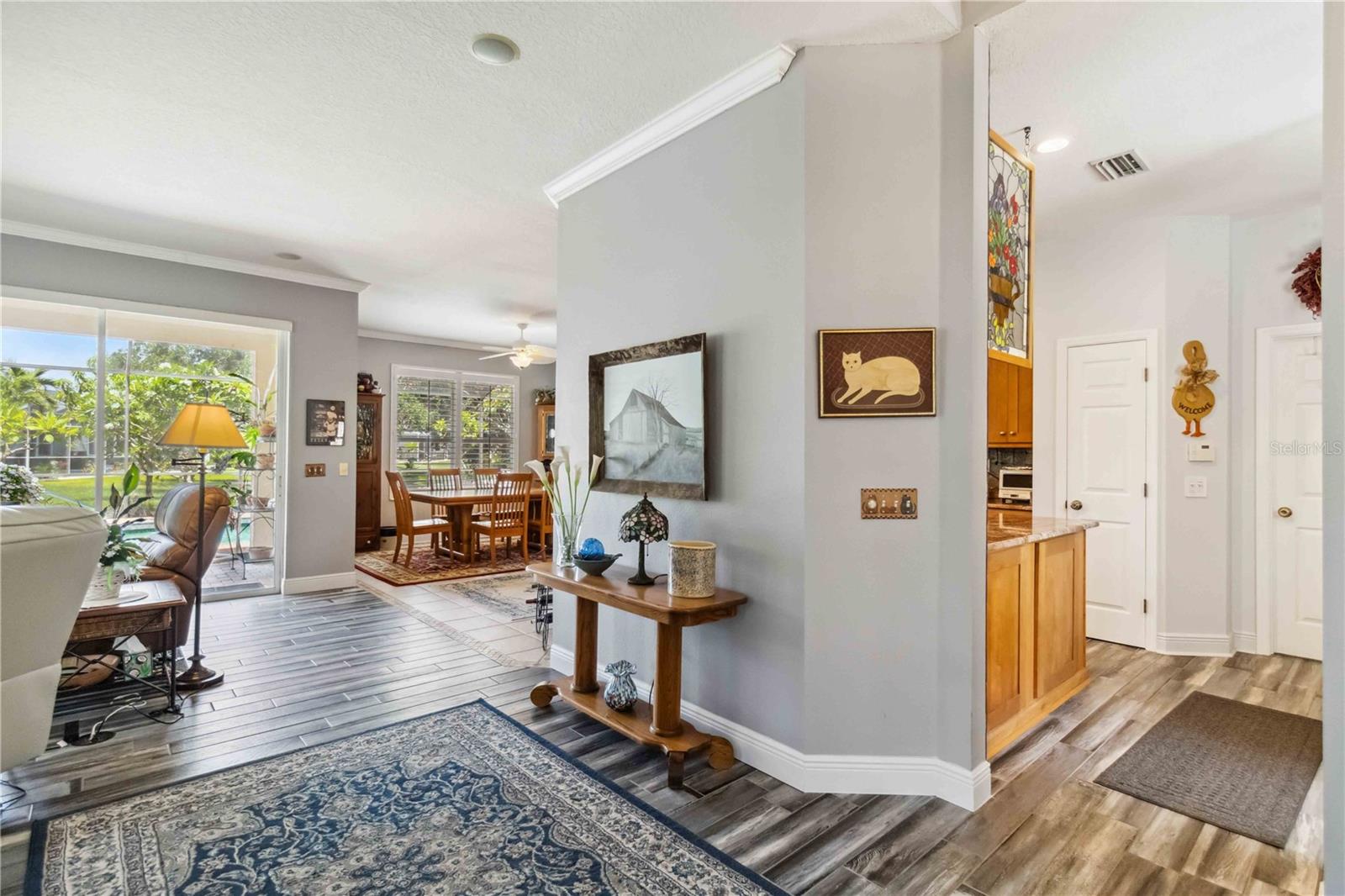 Image 7 of 45 For 315 36th Street Ne