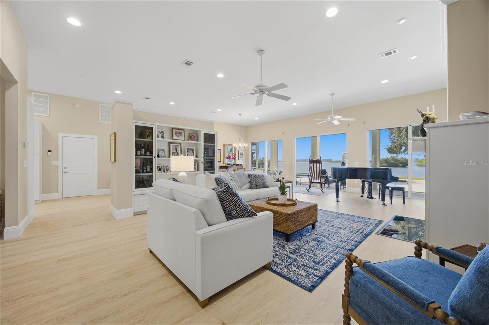 Image 7 of 44 For 8632 Dunmore Drive