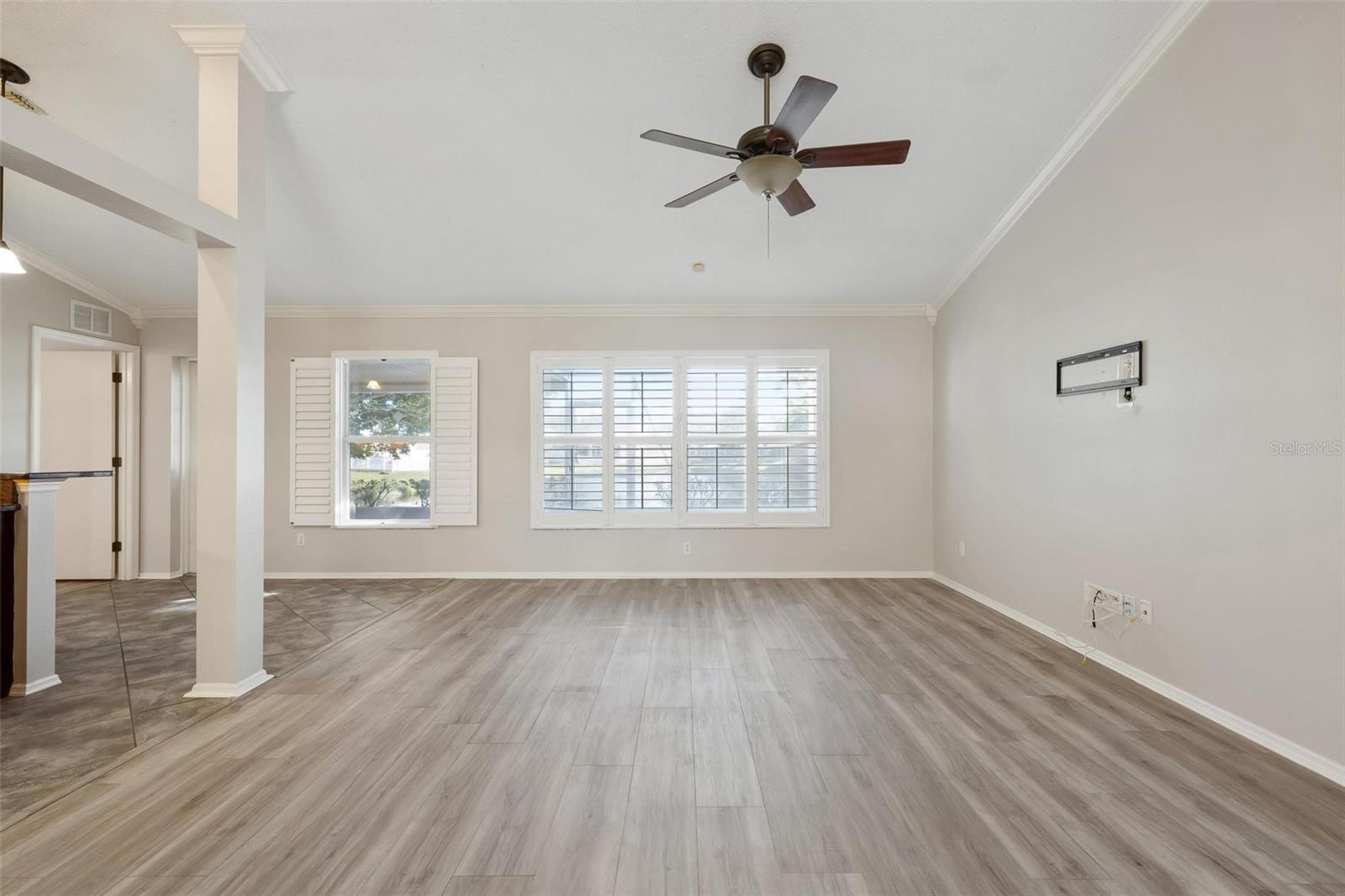 Image 5 of 32 For 11118 3rd Avenue E