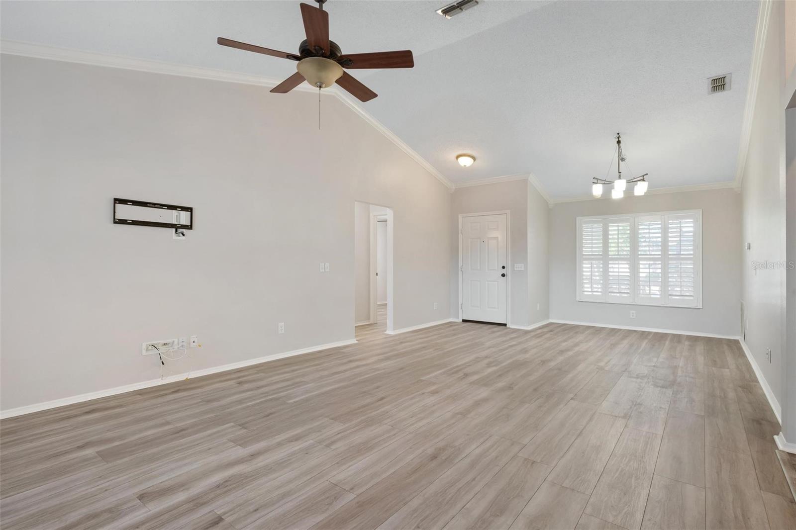 Image 8 of 32 For 11118 3rd Avenue E