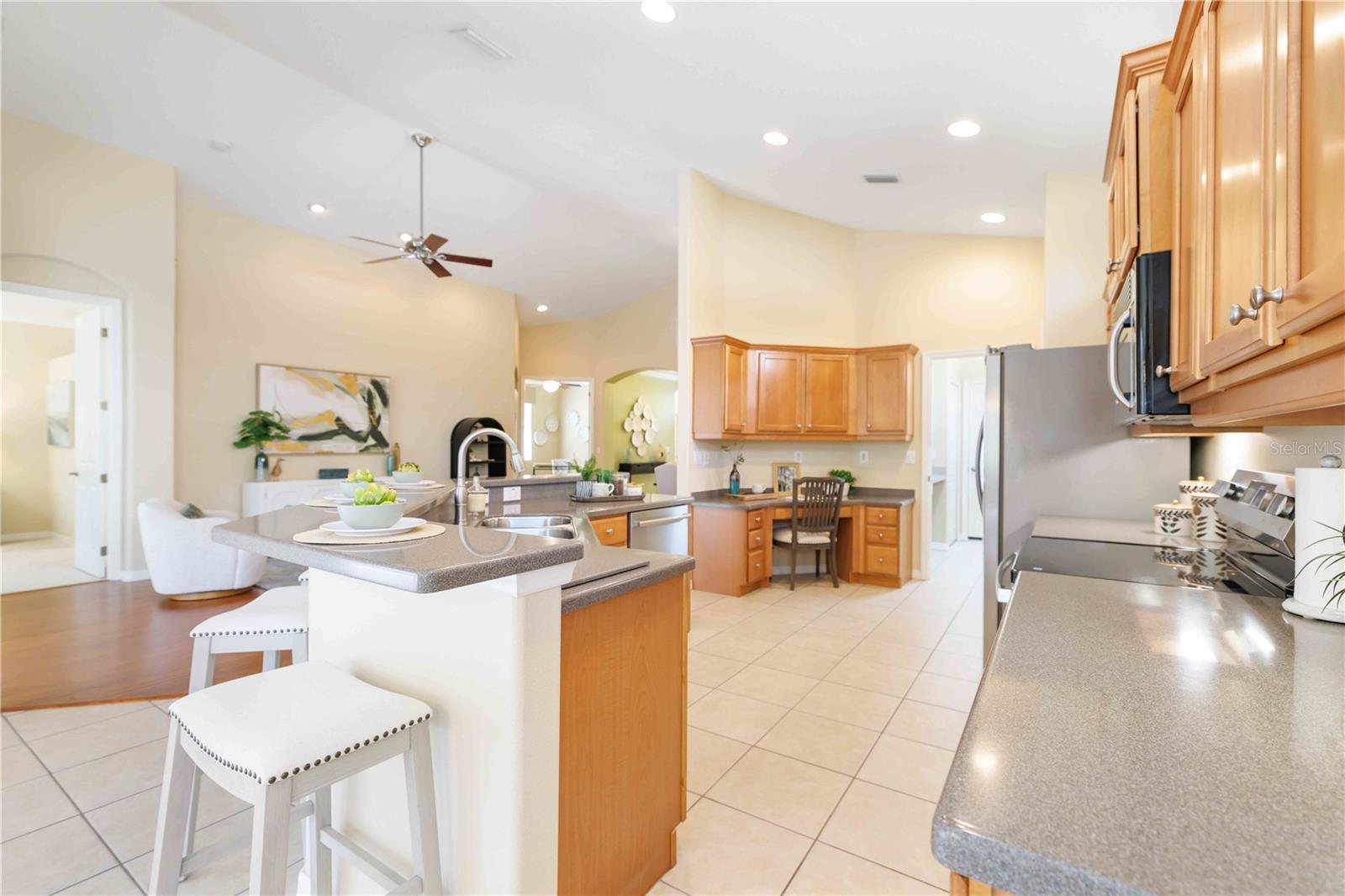 Image 16 of 66 For 12147 Red Leaf Road