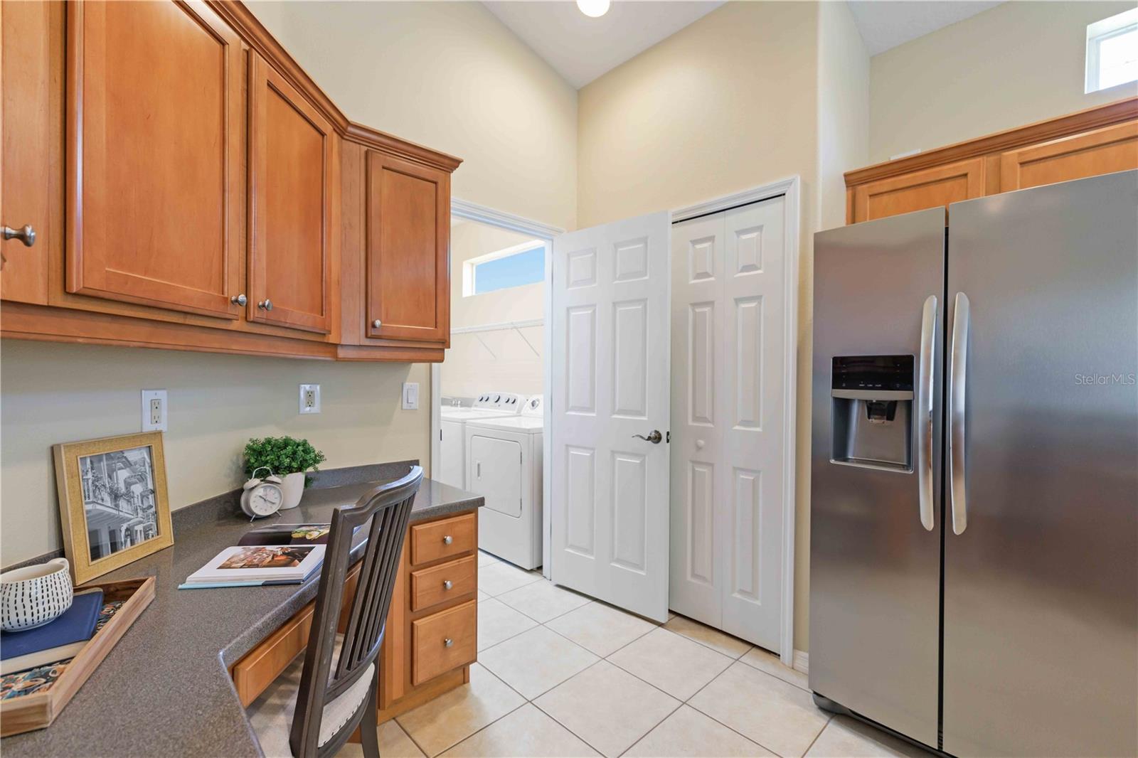 Image 20 of 66 For 12147 Red Leaf Road