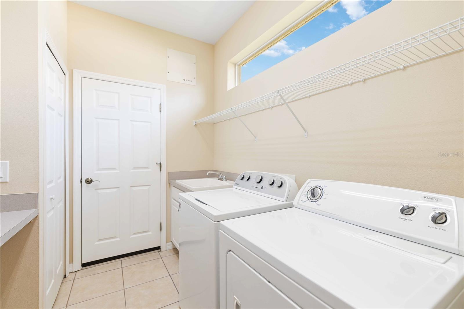 Image 21 of 66 For 12147 Red Leaf Road