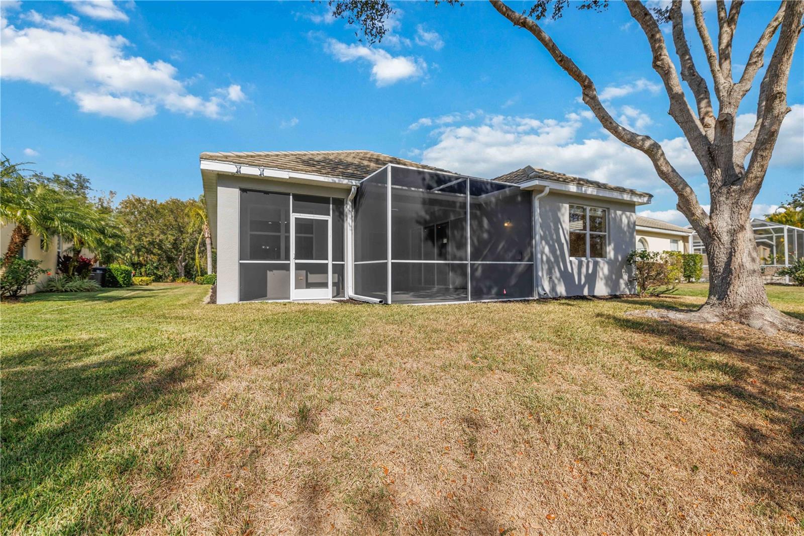 Image 40 of 66 For 12147 Red Leaf Road