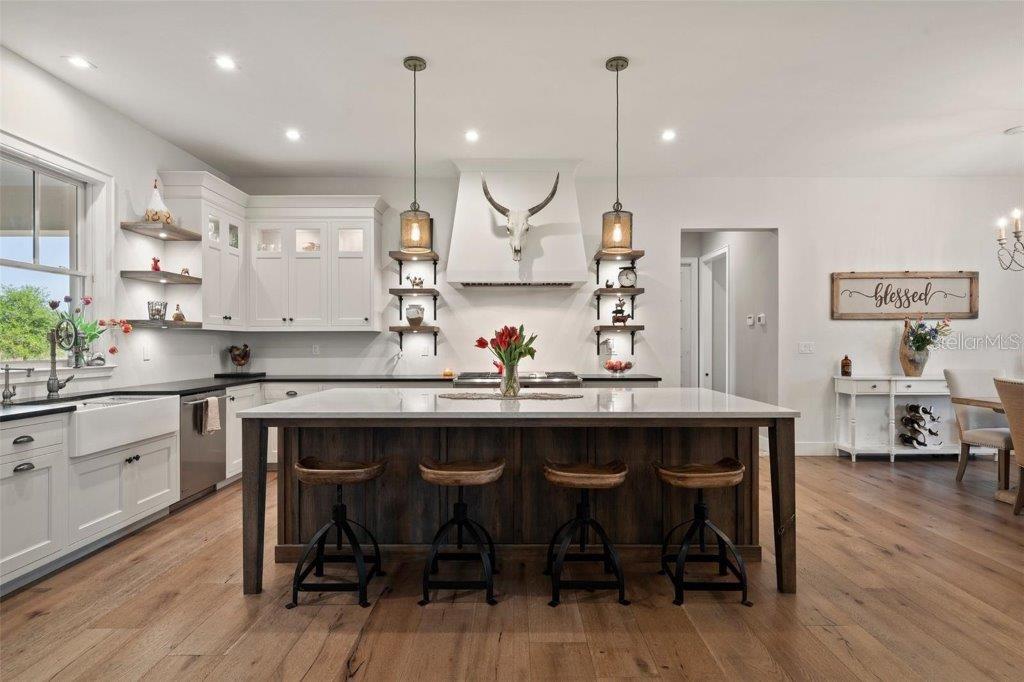 Image 14 of 88 For 12615 River Road