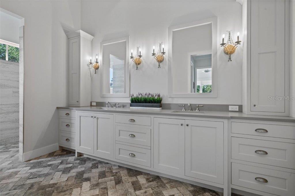 Image 26 of 88 For 12615 River Road