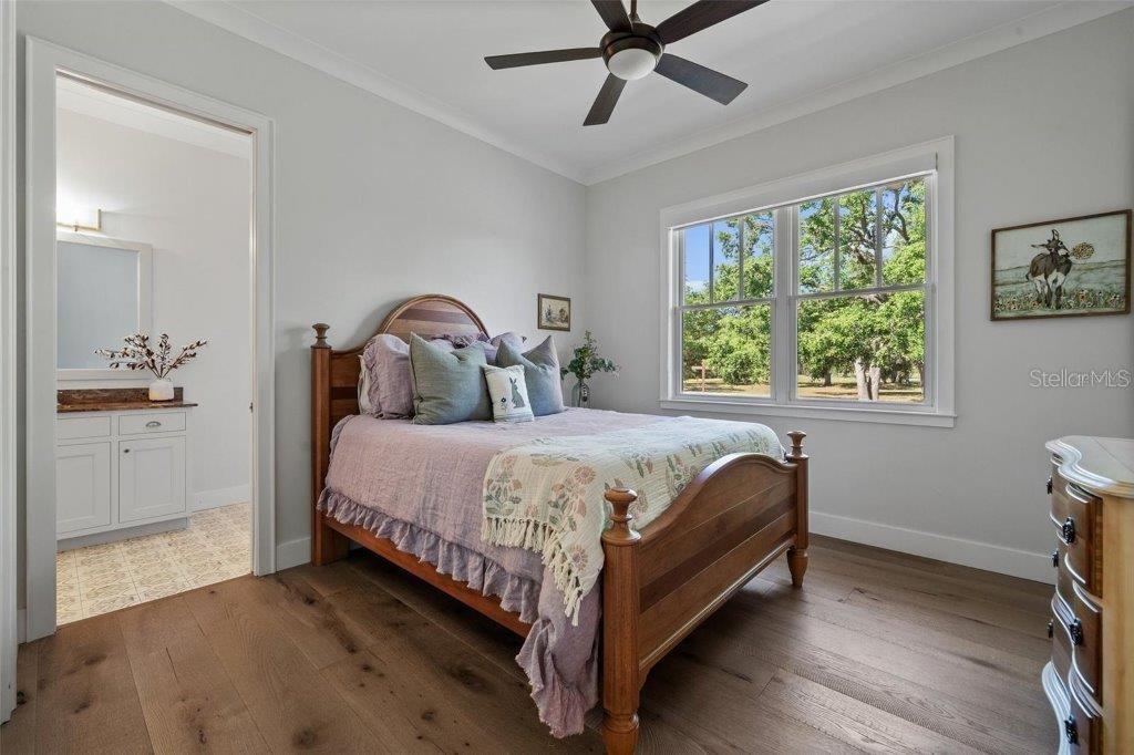 Image 32 of 88 For 12615 River Road