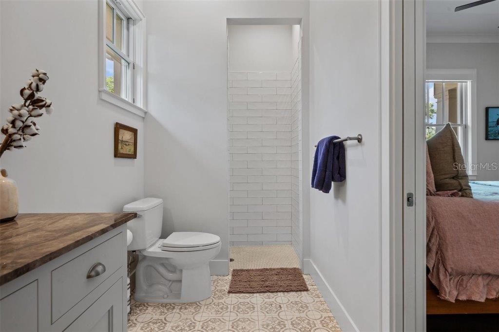 Image 34 of 88 For 12615 River Road