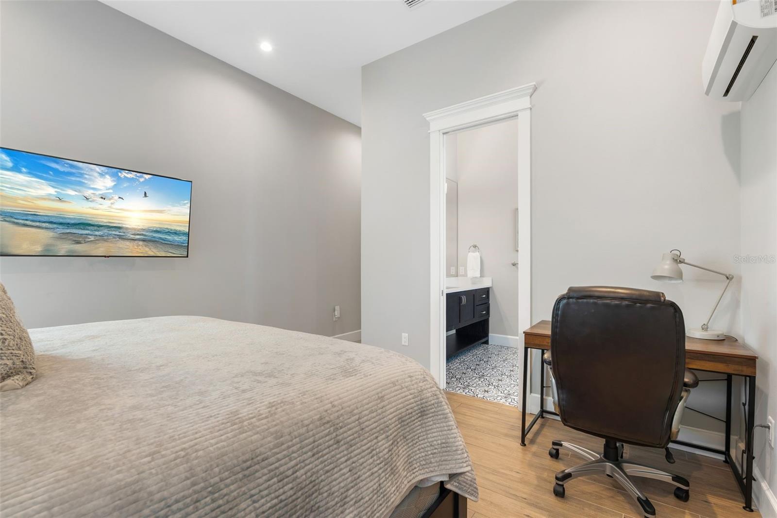 Image 29 of 94 For 436 Polk Drive