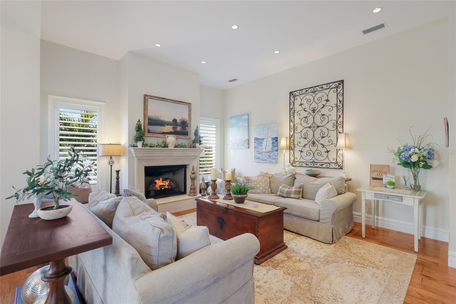 Image 15 of 76 For 750 Siesta Key Circle