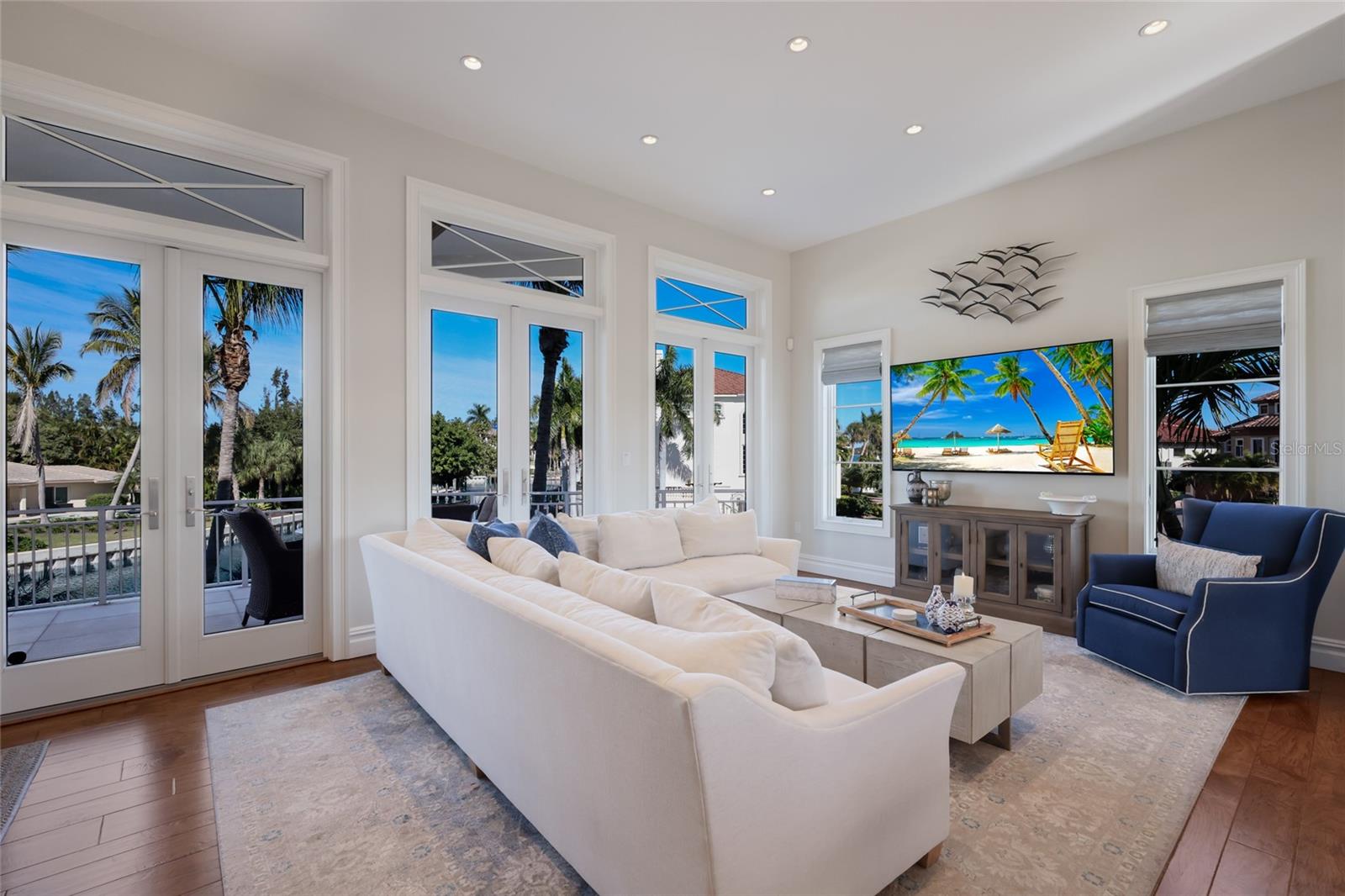 Image 17 of 76 For 750 Siesta Key Circle